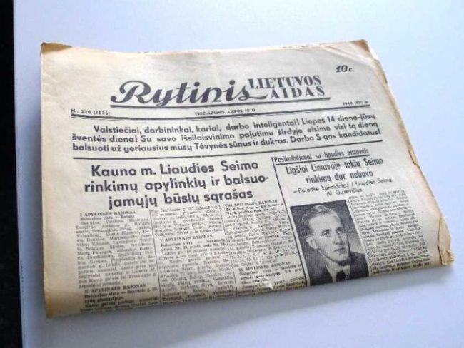Priešlietuviškas ir antisemitinis sovietų cenzūruoto „Lietuvos aido“ numeris. 