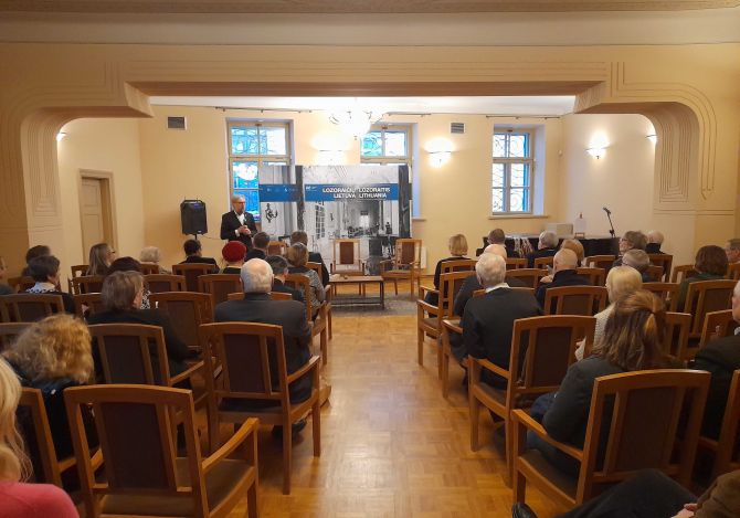 S. Lozoraičio vardo premija įteikta menotyrininkei G. Jankevičiūtei ir žurnalistui J. Malinauskui